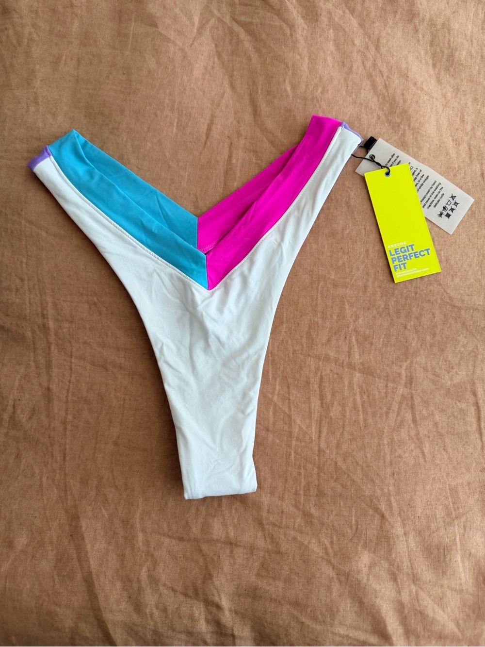 Oneone Jesse bottoms in pristine